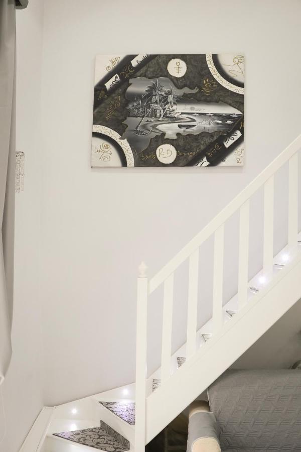 Modern By Sasy In The Centre *